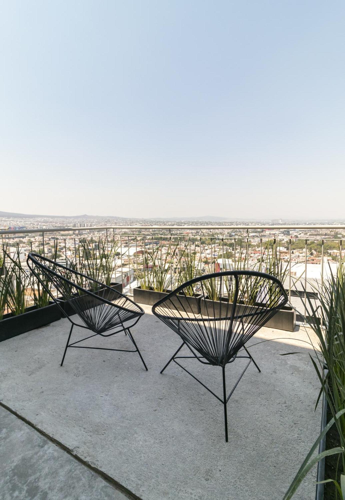 Departamentos Y Suites Indigo Querétaro Eksteriør bilde