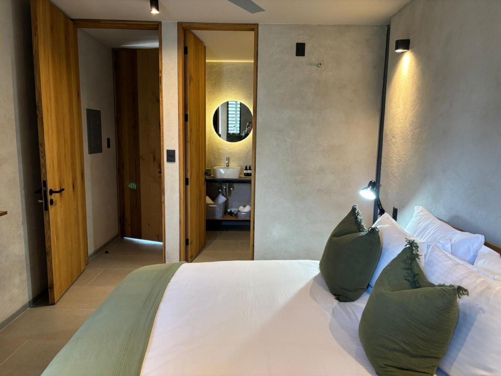 Departamentos Y Suites Indigo Querétaro Eksteriør bilde