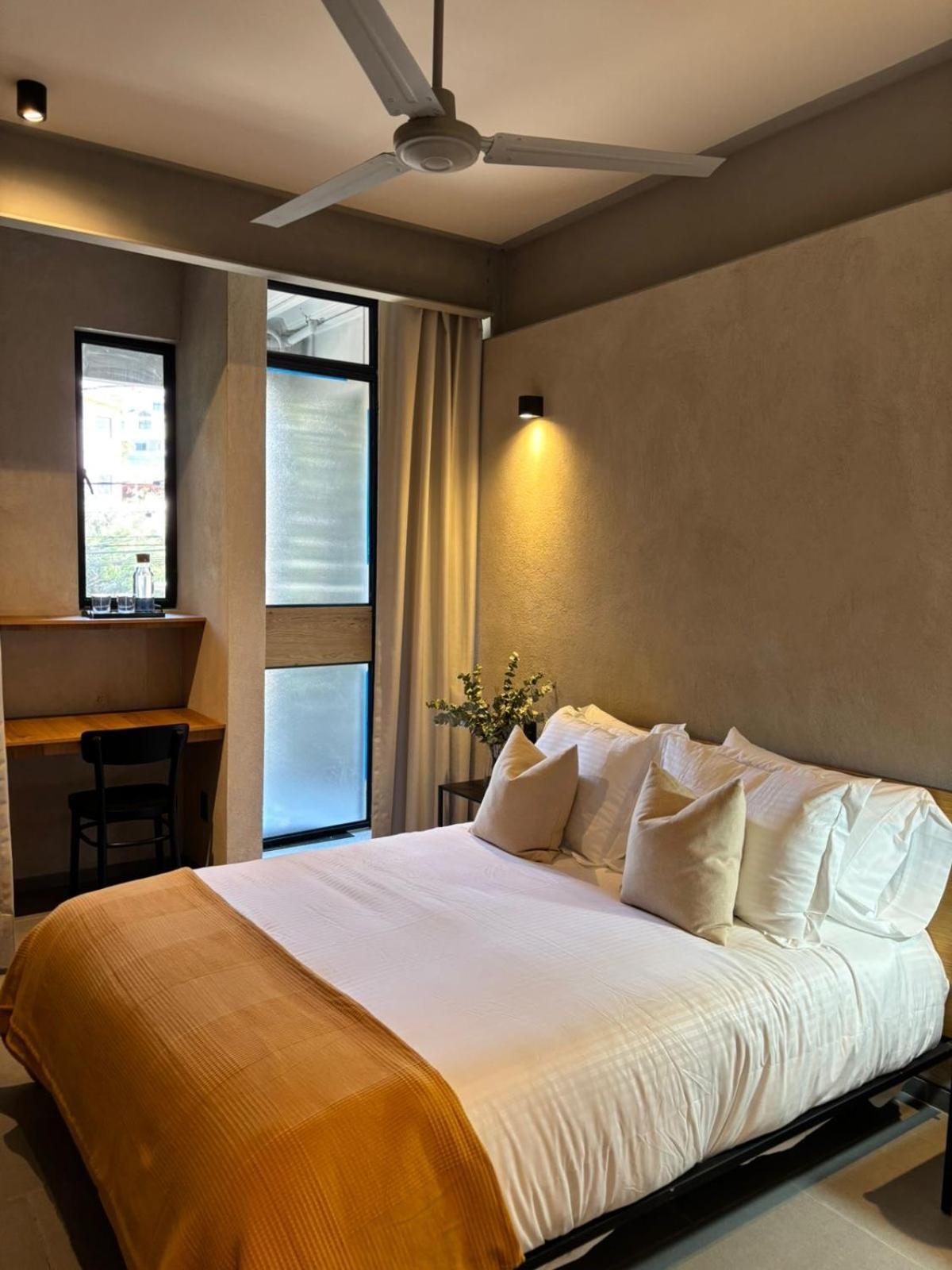 Departamentos Y Suites Indigo Querétaro Eksteriør bilde