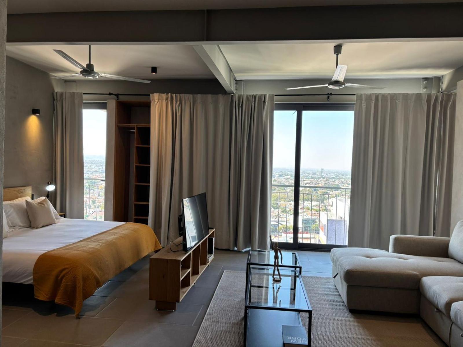 Departamentos Y Suites Indigo Querétaro Eksteriør bilde