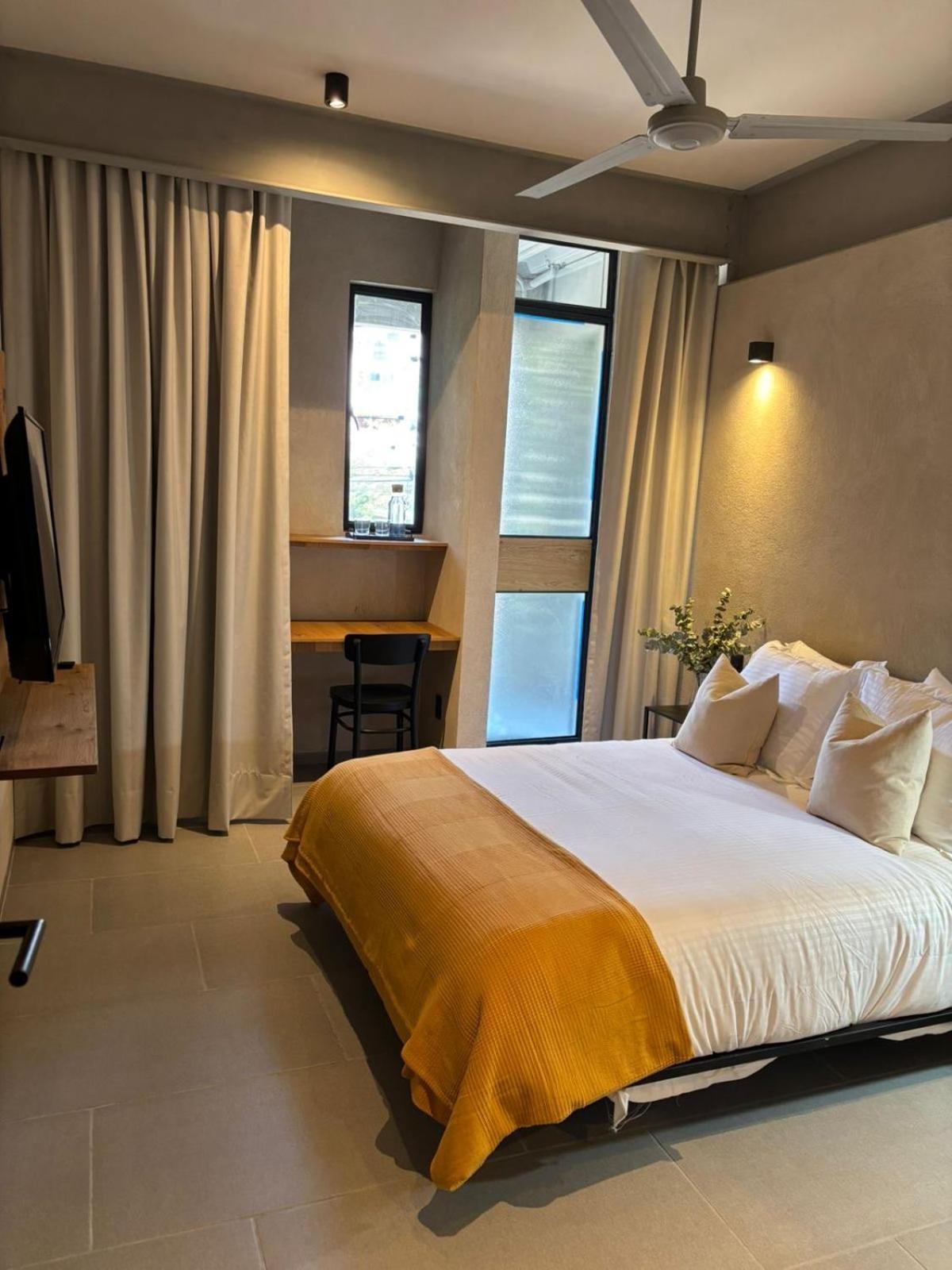 Departamentos Y Suites Indigo Querétaro Eksteriør bilde